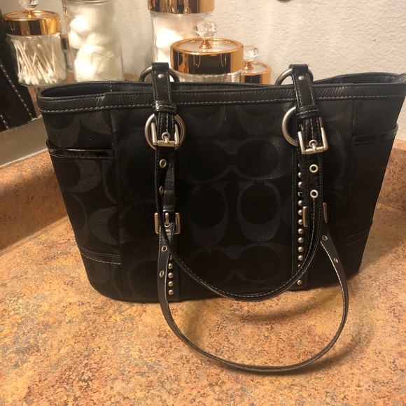 None Handbags - COACH